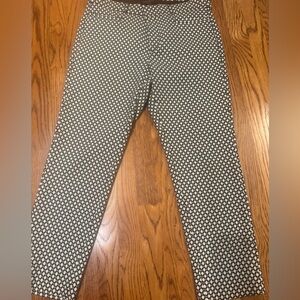 Banana Republic Sloan Crop - Black and White geometric design